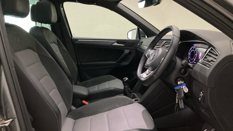 Volkswagen Tiguan 2.0 TDi 150 R-Line 5dr Diesel Estate